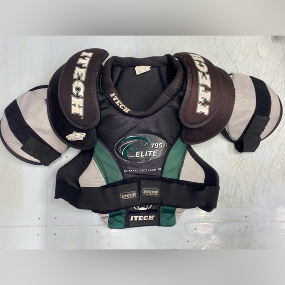 Senior large hockey chest protector shoulder pads - Picture 1 of 2